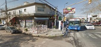 Hurlingham: Bajan a golpes de un colectivo a un exhibicionista