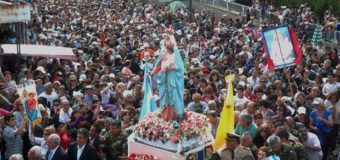 Miles de fieles visitaron a la Virgen del Rosario de San Nicolás en su día