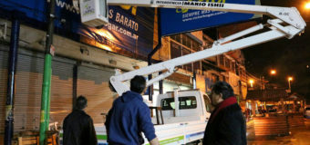 Retiran puestos ambulantes y realizan limpieza en peatonal de José C. Paz