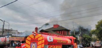 Pilar: Un voraz incendio destruyó dos locales en Manuel Alberti