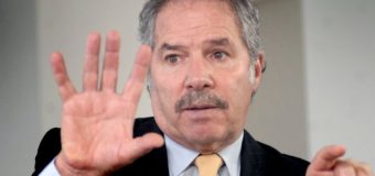 Delipe Solá entregó una carta pública a Macri con 35 medidas “para salir de la crisis”