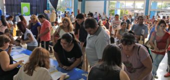 Autoridades municipales y provinciales entregaron Escrituras a 352 vecinos paceños