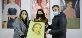 Federico Achával junto a Mariel Fernández acompañaron la inauguración de La Casa de Evita