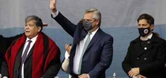 El intendente Mario Ishii en la comitiva que acompaña al presidente Fernandez a Rusia