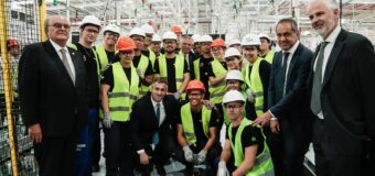 Achaval en la inauguración de Whirlpool: «Pilar tiene una importancia estratégica para la provincia y la Argentina»