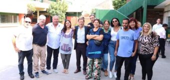 El INTENDENTE JAIME MENDEZ ESTUVO PRESENTE EN LA VUELTA A CLASES DE SAN MIGUEL