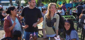 ACHAVAL COMPARTIÓ CON VECINOS LOS TALLERES DE PASCUAS