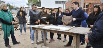 NARDINI RECORRIÓ EL AVANCE DE LA OBRA EN UN CENTRO COMUNITARIO EN MALVUNAS ARGENTINAS