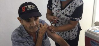 El municipio de José C. Paz realizó vacunación a adultos mayores en el Centro «La Bella Estación»