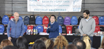 Leo Nardini realizó la entrega de kits didácticos para 11 centros socioeducativos de Malvinas Argentinas