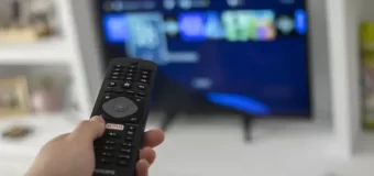 Por la crisis, el 70% de los hogares argentinos redujeron sus servicios de internet y TV
