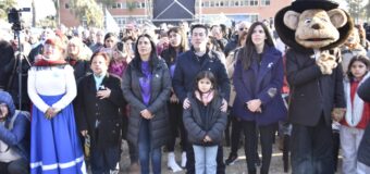 Las familias malvinenses celebraron los 208 años de independencia