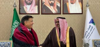 El intendente Ishii en la apertura de la 6° Cumbre Mundial sobre Ciudades del Apredindizaje en Jubail, Arabia Saudita