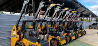 El intendente Ishii compró nuevas maquinarias para el mejoramiento de los servicios públicos y limpieza del distrito