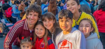 Juan y Eva Andreotti compartieron una nueva tarde de juegos por el Mes de las Infancias