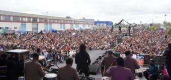 José C. Paz celebró el día de la primavera y el estudiante ante una masiva concurrencia de vecinos