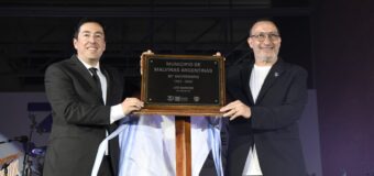 Malvinas Argentinas celebró su 30° aniversario con un emotivo acto encabezado por el intendente Leo Nardini