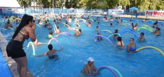 Aquagym gratis en la colonia municipal de José C. Paz