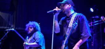 Malvinas Argentinas: Dante Spinetta y el comediante Martín Pugliese se lucieron en el nuevo ciclo cultural “Casa Abierta”