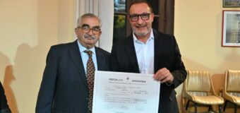 Luis Vivona, impulsor de la Ley Vino Buenos Aires, se recibió de Sommelier