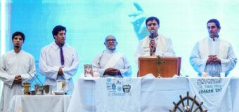 Malvinas Argentinas homenajeó al Papa Francisco en el primer aniversario de su fallecimiento