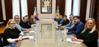 Kicillof impulsa la inversión municipal para adquirir maquinaria y bienes de capital