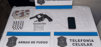 Amenazas escolares en José C. Paz: allanaron las casas de dos adolescentes y secuestraron un revólver