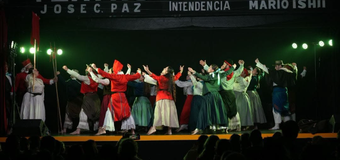 El teatro municipal de José C. Paz vibró a puro folcklore