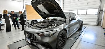 Leo Nardini visitó el Training Center de Mercedes-Benz en Tortuguitas
