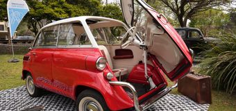Gran desfile de autos clásicos, motos y bicicletas en San Miguel por las Fiestas Patronales